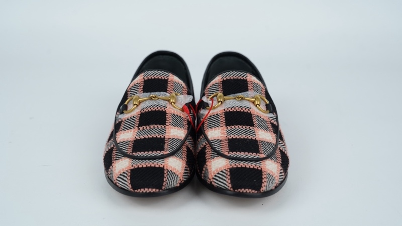 Giày GG caro xám đen sz36.5 (TT) KG+