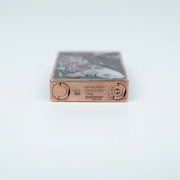 Bật lửa S.T Dupont đen hình cá chép (8GAU23) KG+