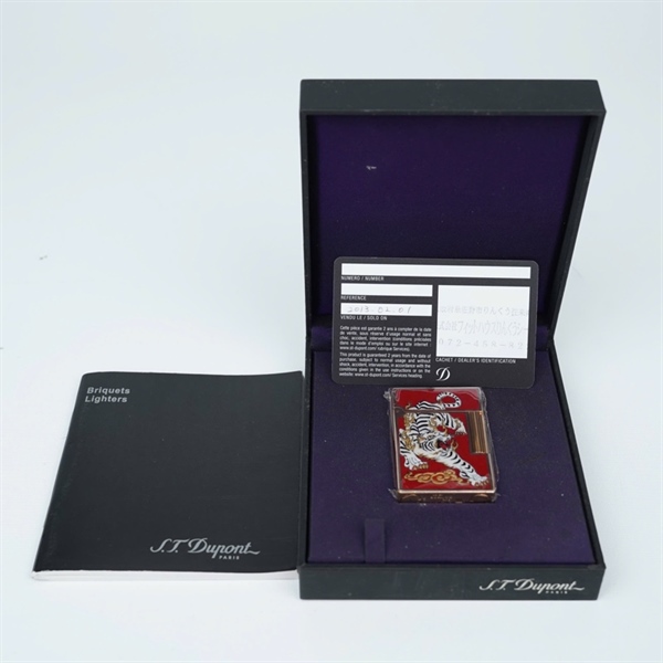 Bật lửa S.T Dupont đỏ hình hổ (85FNG45) KG+