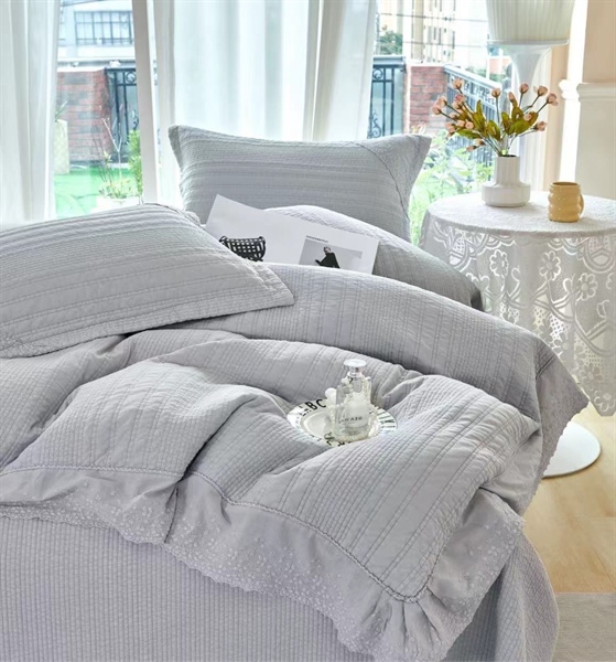 Bộ ga “Cát mịn” | Cotton enzyme, mài cát - Chần full, Vỏ chăn chần 200x230 cm - Chần sọc viền bèo - JF05.02