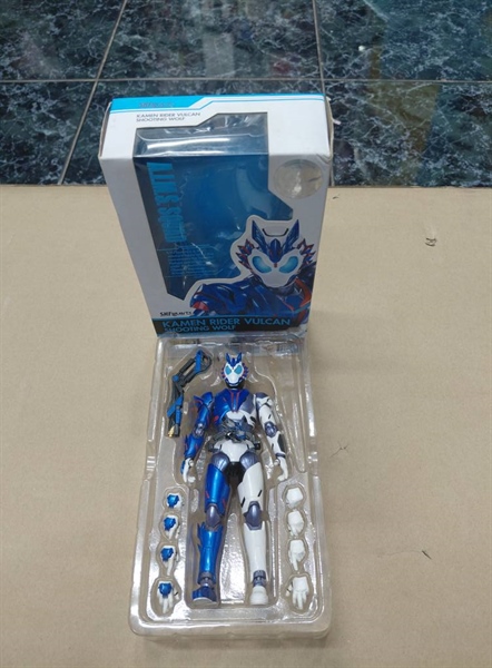 Mua bán (2ND THIẾU KIẾM 01) SHF KAMEN RIDER VULCAN