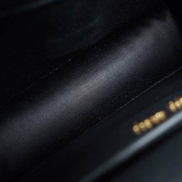 Túi Miu Miu đen sz20 (BQ) KG+