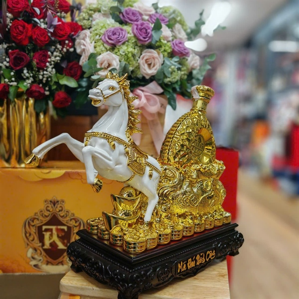 Rượu Venus XO kệ ngựa MĐTC ( mẫu số 3 )