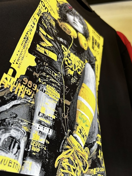 Áo thun Japan Girls |Cổ tròn Form rộng Unisex nam nữ Oversize | Màu đen