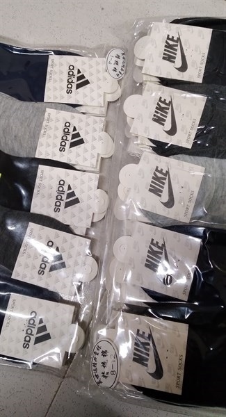 Tất chân trẻ em 8-12 Nike, 1-4 Adidas
