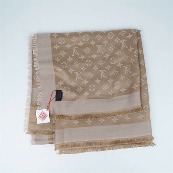 Khăn LV nâu hoa hồng sz138x139 (PN) KG+