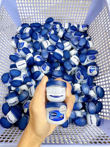 Vaseline Trắng Hũ Mini 5.5g (dưỡng môi) - Ảnh 1