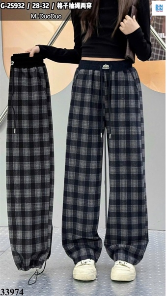 33974- Quần Nỉ Caro Đen ALq