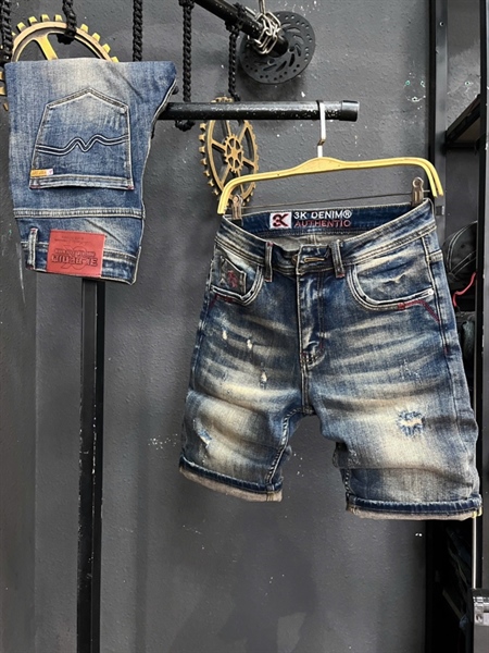 Sort Jean 3K1945 - Xanh was dập túi thêu chữ