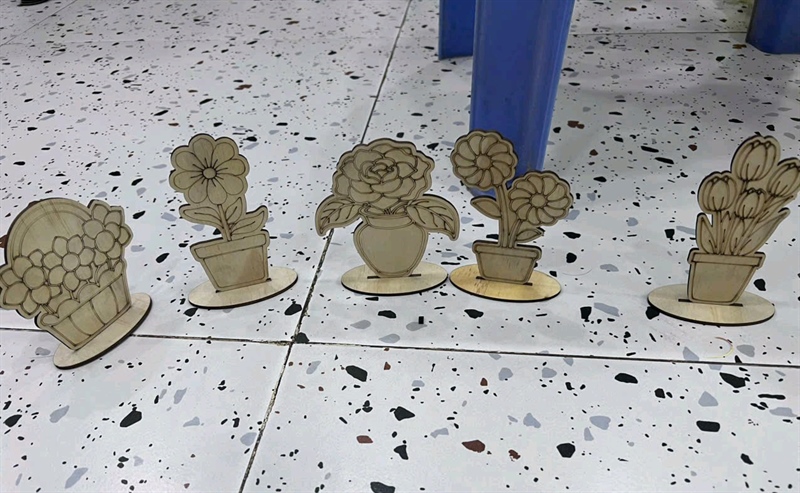 Tranh gỗ tô màu TTMLH2510