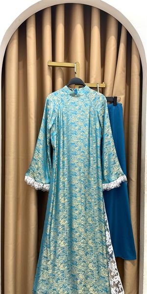 Áo dài suông 4 tà tay dài phối ren