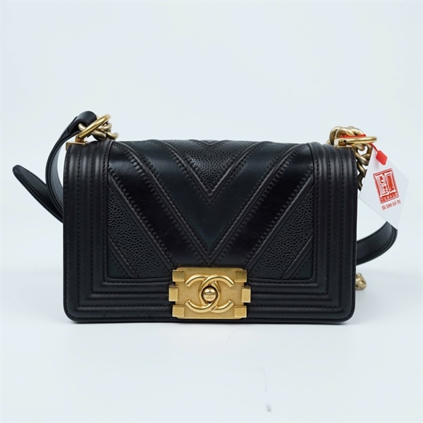 Túi Chanel Boy đen khóa vàng (22462724) sz20 (MV) KG+