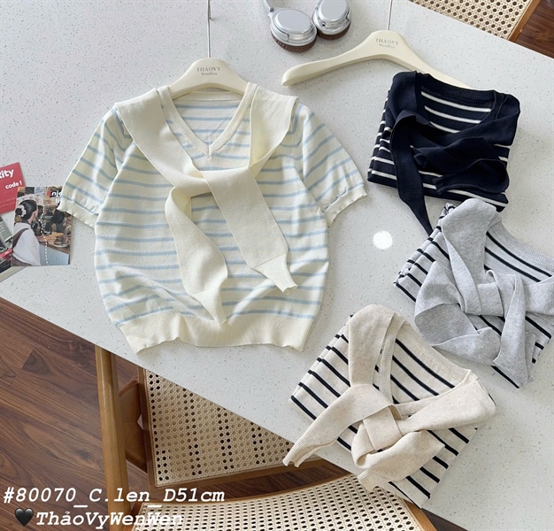 33887- Áo thun khăn choàng xanh navy sọc kem ngang