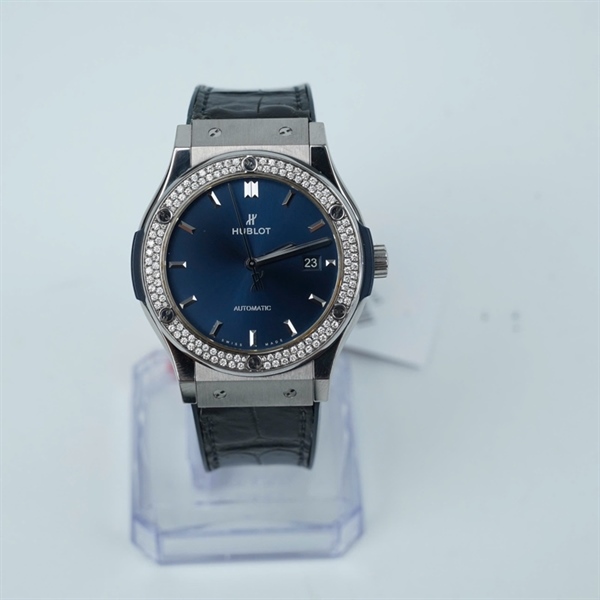 Đồng hồ Hublot mặt xanh đen dây đen viền kim (1394034) sz38 (HC) KG+