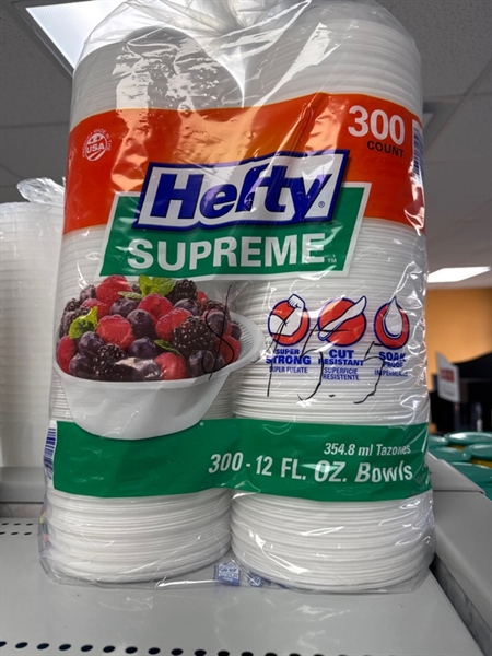 Hefty Plastic bowls