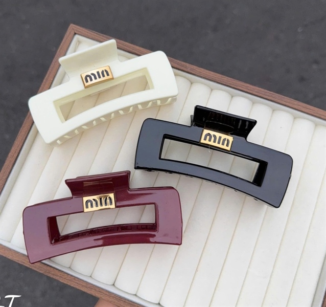 Kẹp càng cua nhựa Min Min chữ nhật