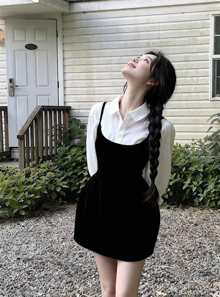 [T] Váy nhung phối sơ mi dài tay