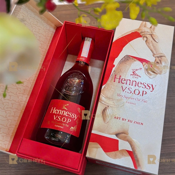 Hennessy VSOP Deluxe - Hộp Quà Tết 2026 700 ml - hình mô tả 2