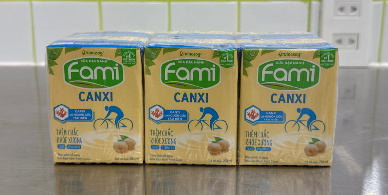 Sữa đậu nành Fami canxi 200ml