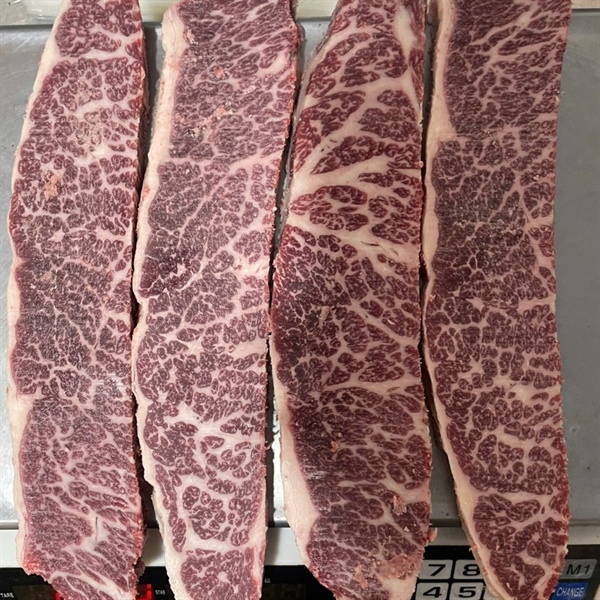 Beef FRZ - Chuck Flat Steak Black Angus / Aus ( Vai Không Xương )