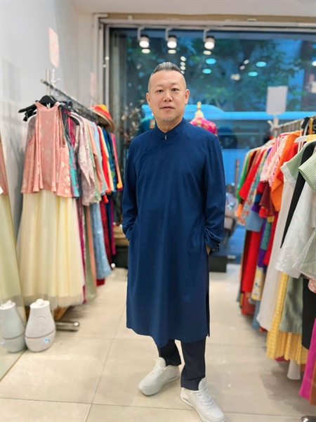 Áo dài nam cổ điển vải linen