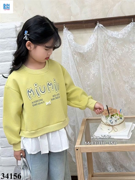 34156- Áo SWT xanh cốm Miu Miu