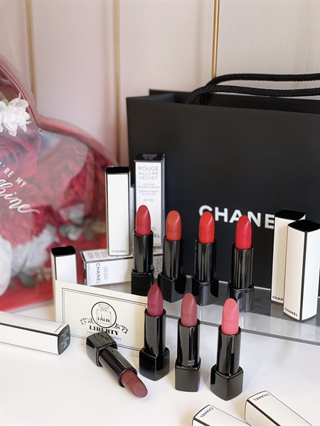 Son Chanel Rouge Allure velvet nuit blanche 02:00