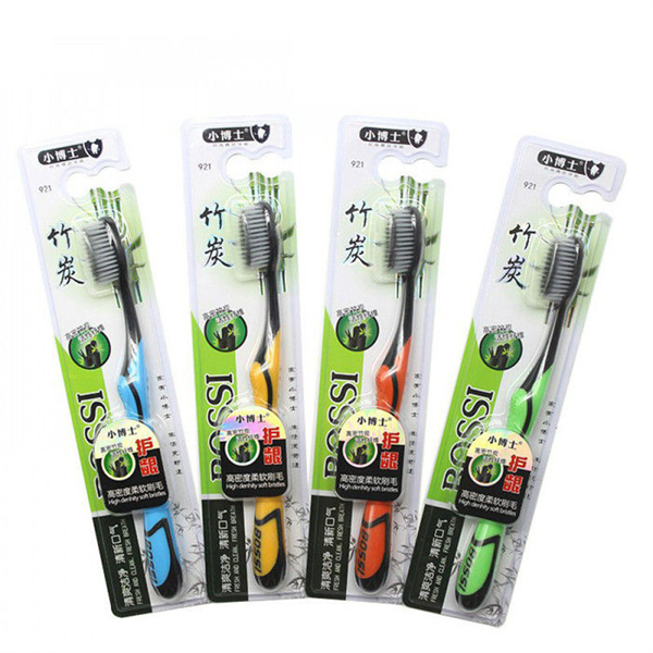 Bàn chải đánh răng làm từ than hoạt tính Bossi Hàn Quốc 921