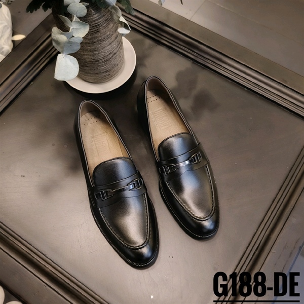 GIÀY LOAFER KHOÁ ĐEN - ĐẾ MCKAY