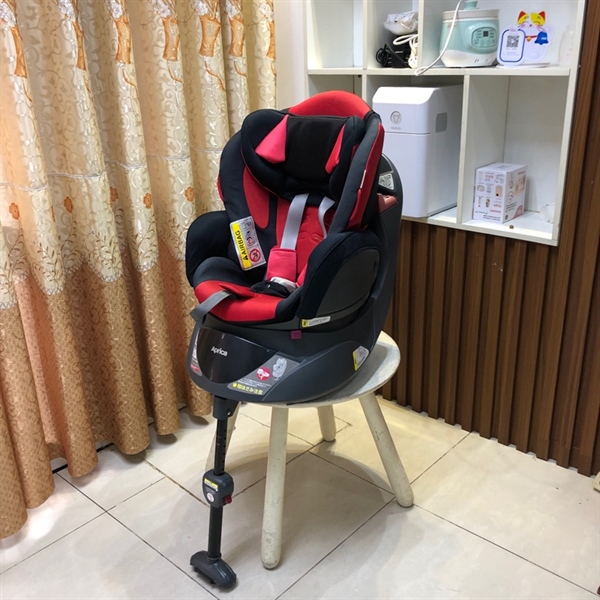 Ghế ngồi ô tô Aprica Deaturn