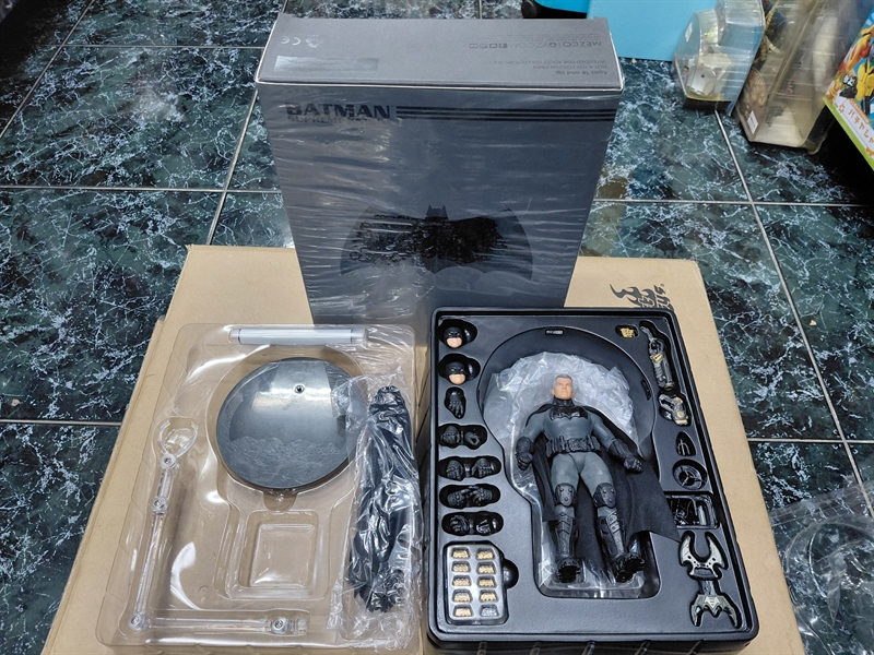 Mua bán (CÓ TÌNH TRẠNG) ONE:12 COLLECTIVE BATMAN SUPREME KNIGHT