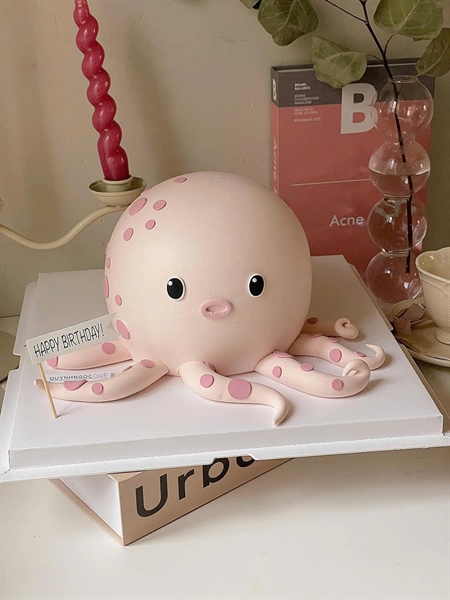 Bé Bạch Tuộc Hồng