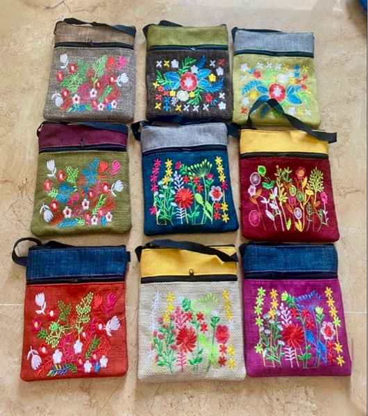 Túi điện thoại 2 khoá vải thô thêu hoa - Phone bag - Usd 1.6