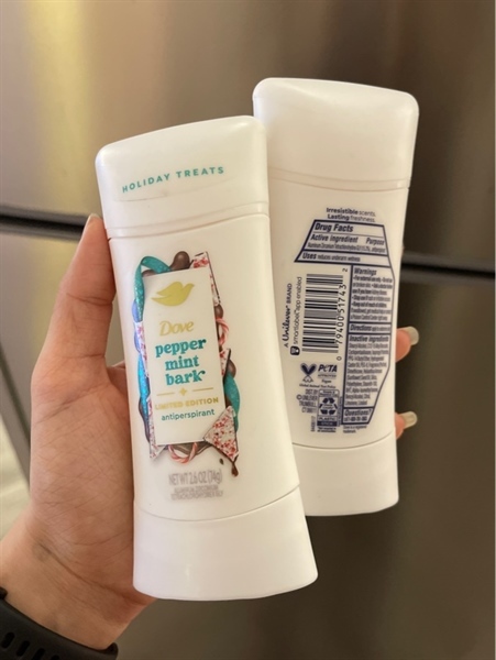Lăn Khử Mùi Dove Peppermint Bark 74g