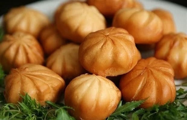 Bánh bao chiên nhân trứng thịt LHY