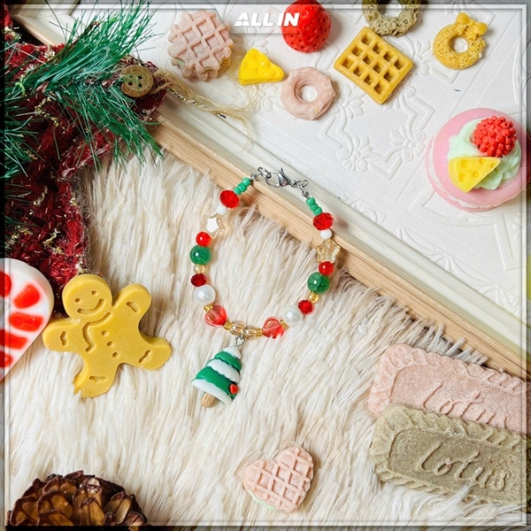 Vòng tay ALLIN charm cây thông giáng sinh