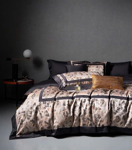 Bộ ga Gấm Vip | Gấm Cotton độ sợi cao - Gấm hoa be vàng viền nâu - LB04.01