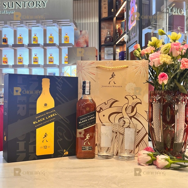 Johnnie Walker Black Label - Hộp Quà Tết 2026 700 ml - hình mô tả 2