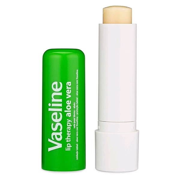 Vasenine dưỡng môi thỏi