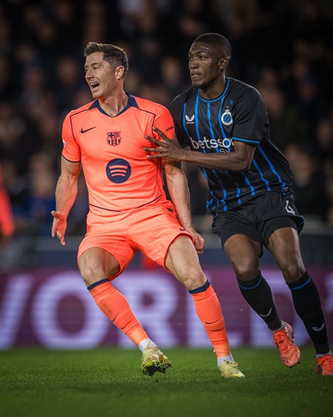 CLB Barcelona cam sân khách 2026