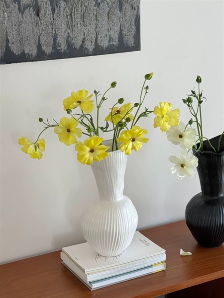 Bình hoa - Shell monroe - Trắng - 11 x 27cm