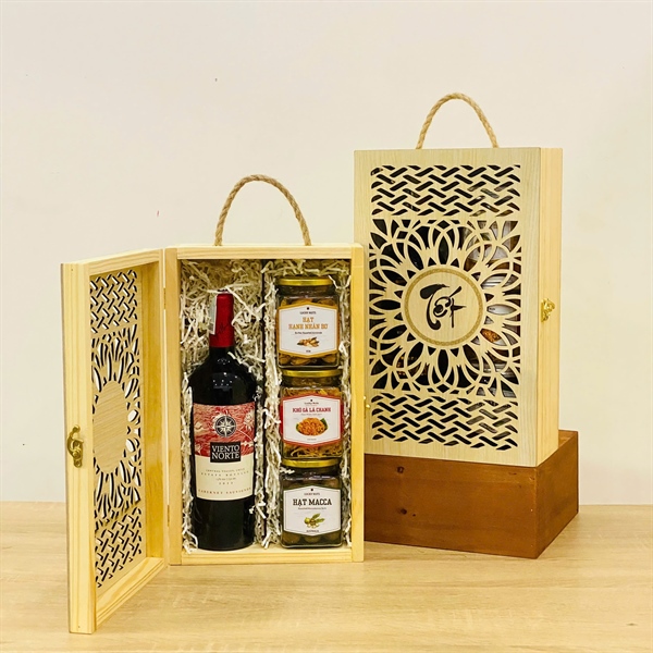 Hộp gỗ thông đựng rượu, quà Tết song cúc