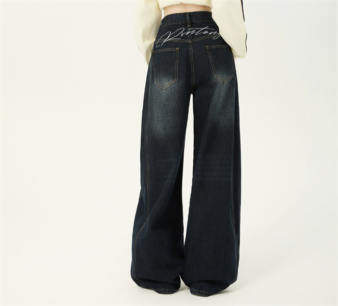 Baggy xanh sẫm chữ trắng túi sau