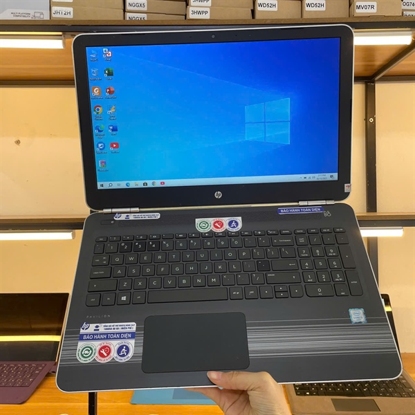 HP Pavilion notebook I3-6100U/4/128