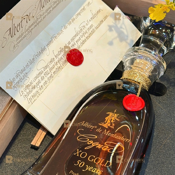 Cognac Albert de Montaubert XO Gold 50 năm 1000 ml - hình mô tả 2