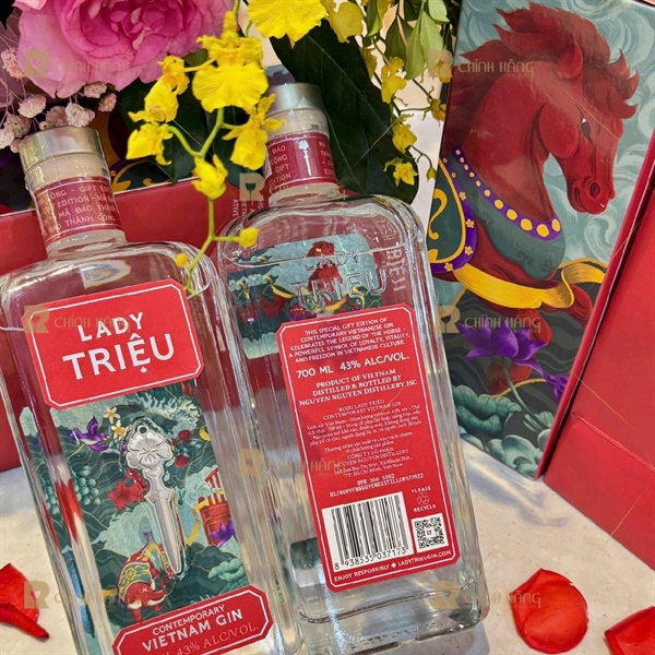 Lady Triệu Contemporary - Hộp Quà Tết 2026 700 ml - hình mô tả 2