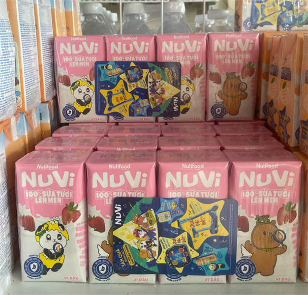Sữa tươi Nuvi 100% lên men vị dâu 100ml