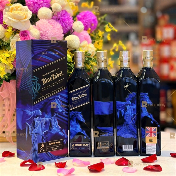 Johnnie Walker Blue Year Of The Horse 2026 750 ml - hình mô tả 2
