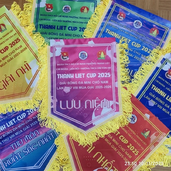 Cờ lưu niện in theo yêu cầu