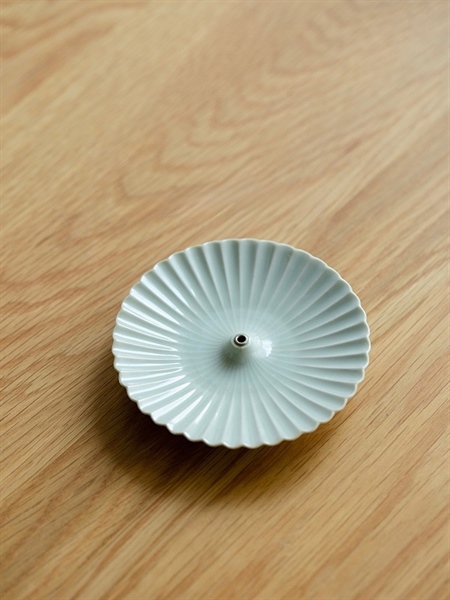 Dĩa cắm hương trầm - Xanh Mint - 9cm